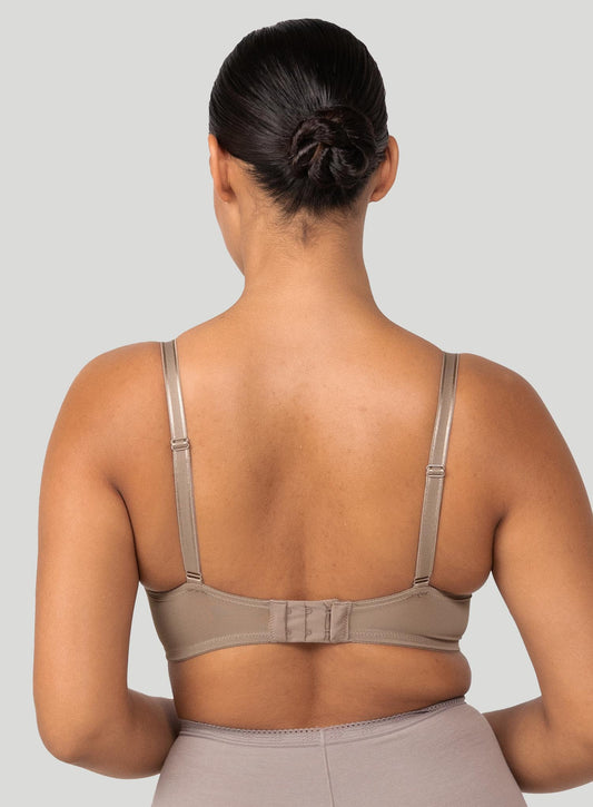 Triumph: Contouring Sensation Minimising Bra Black – DeBra's