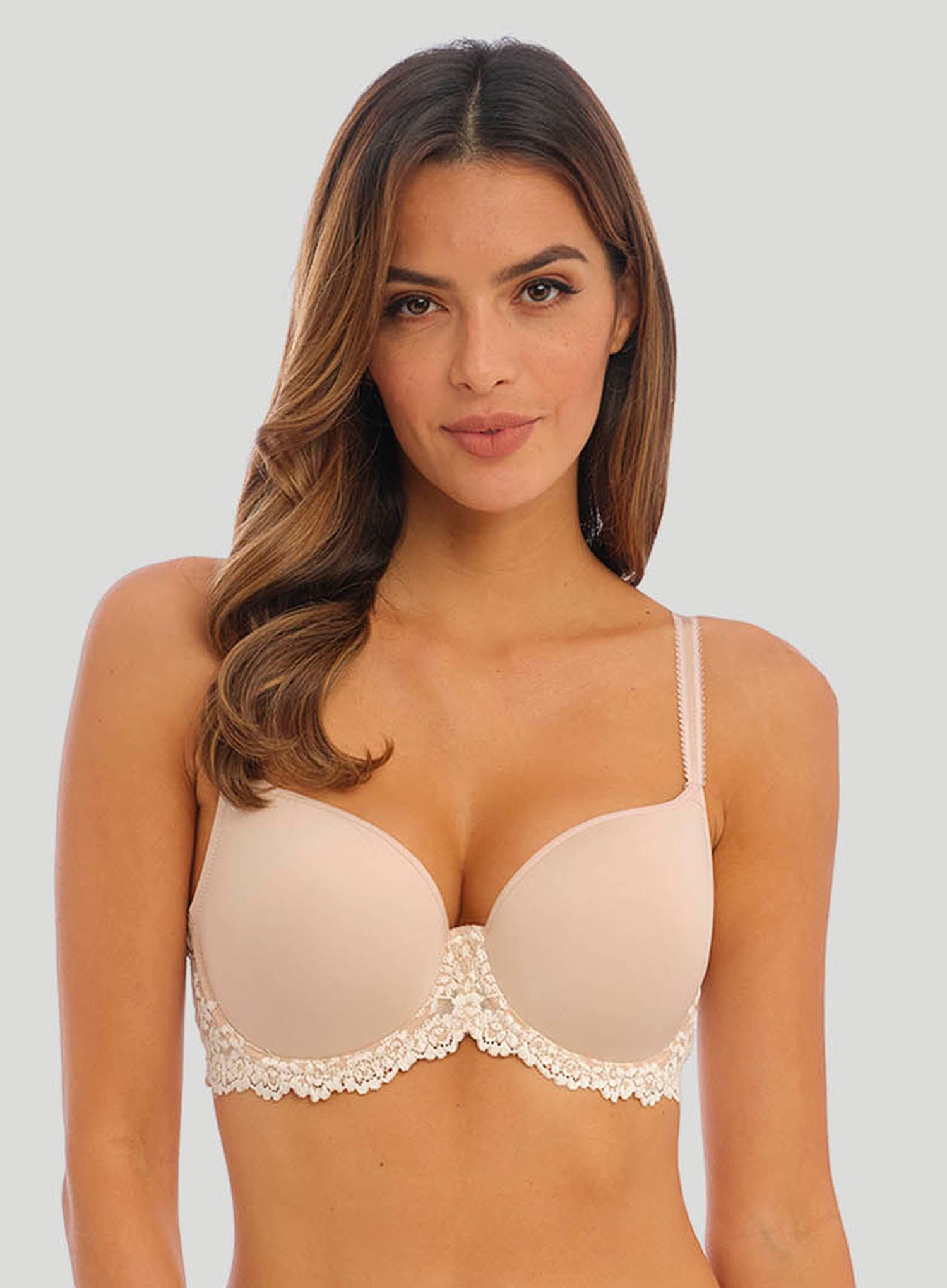  Wacoal Embrace Lace Bra Plunge Underwired Lightly Padded Bras  Lingerie : Clothing, Shoes & Jewelry