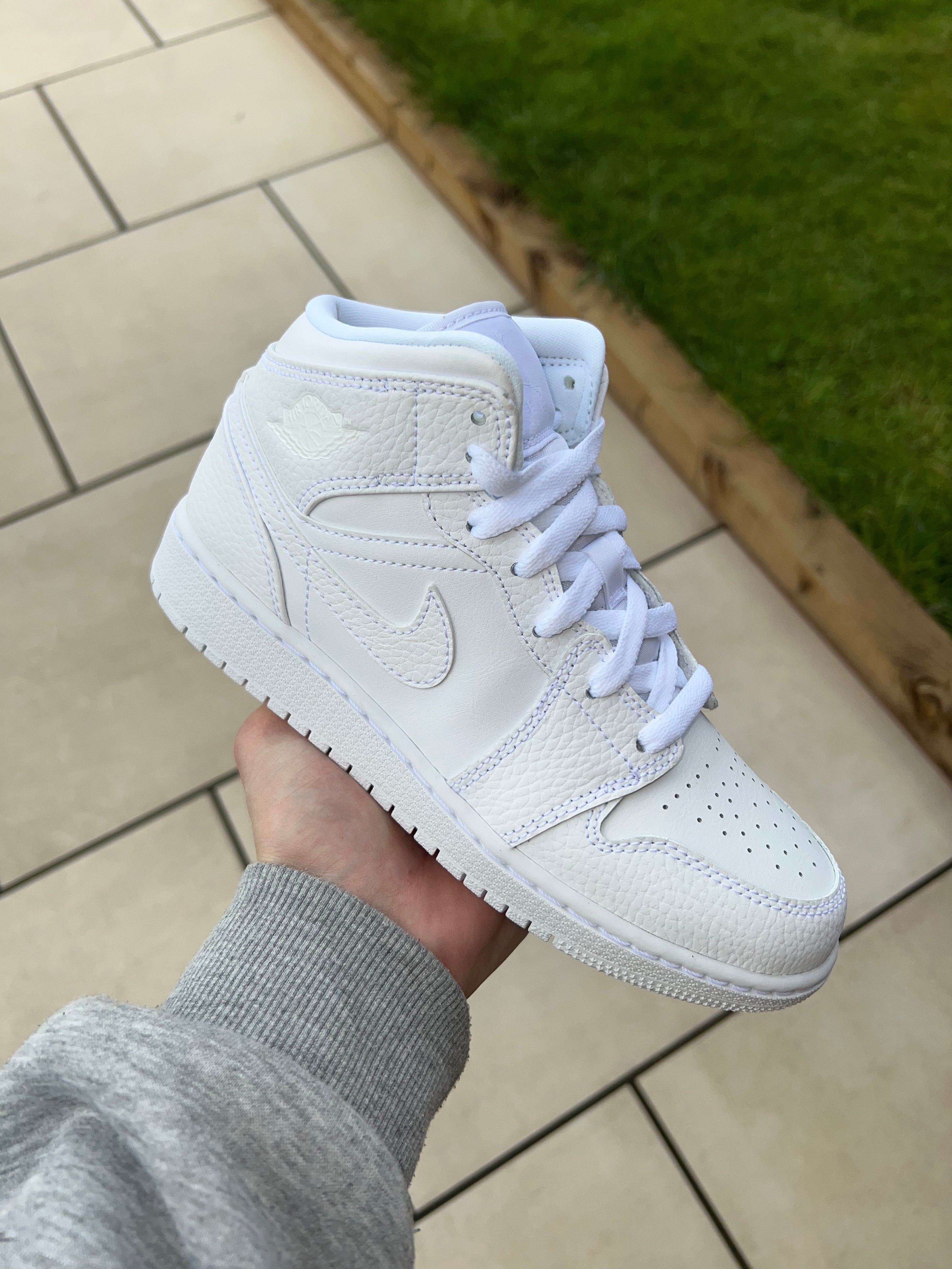 jordan 1 mid triple white gs