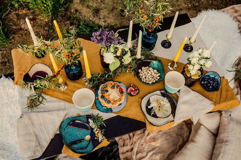 linen table picnic