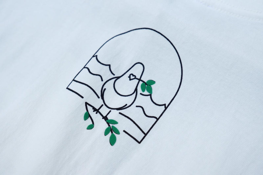 Incense Harbour Pocket T-shirt silkscreen with felt - White pigeon