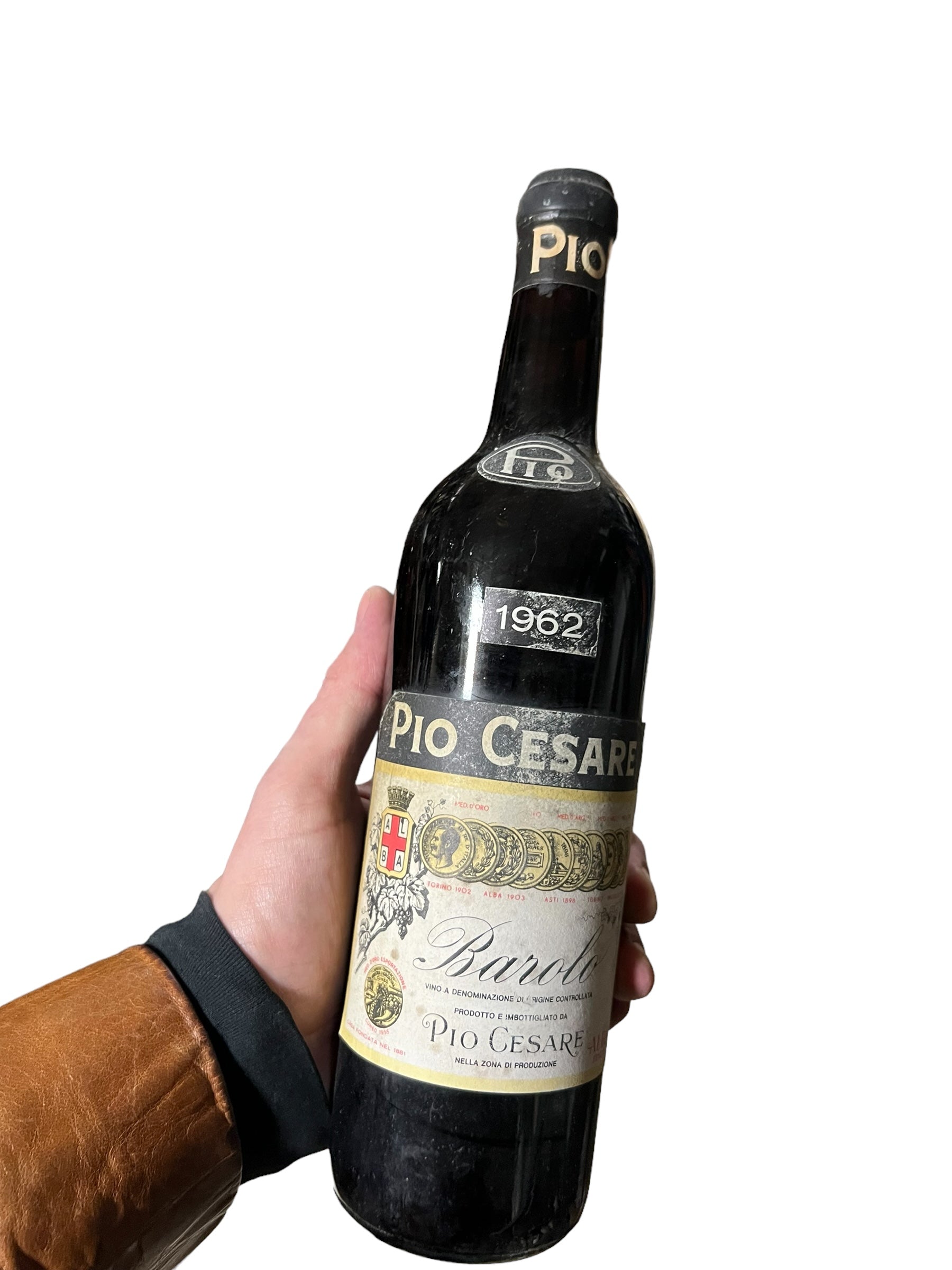 Se Barolo 1962 Pio Cesare hos Bottleswithhistory.dk