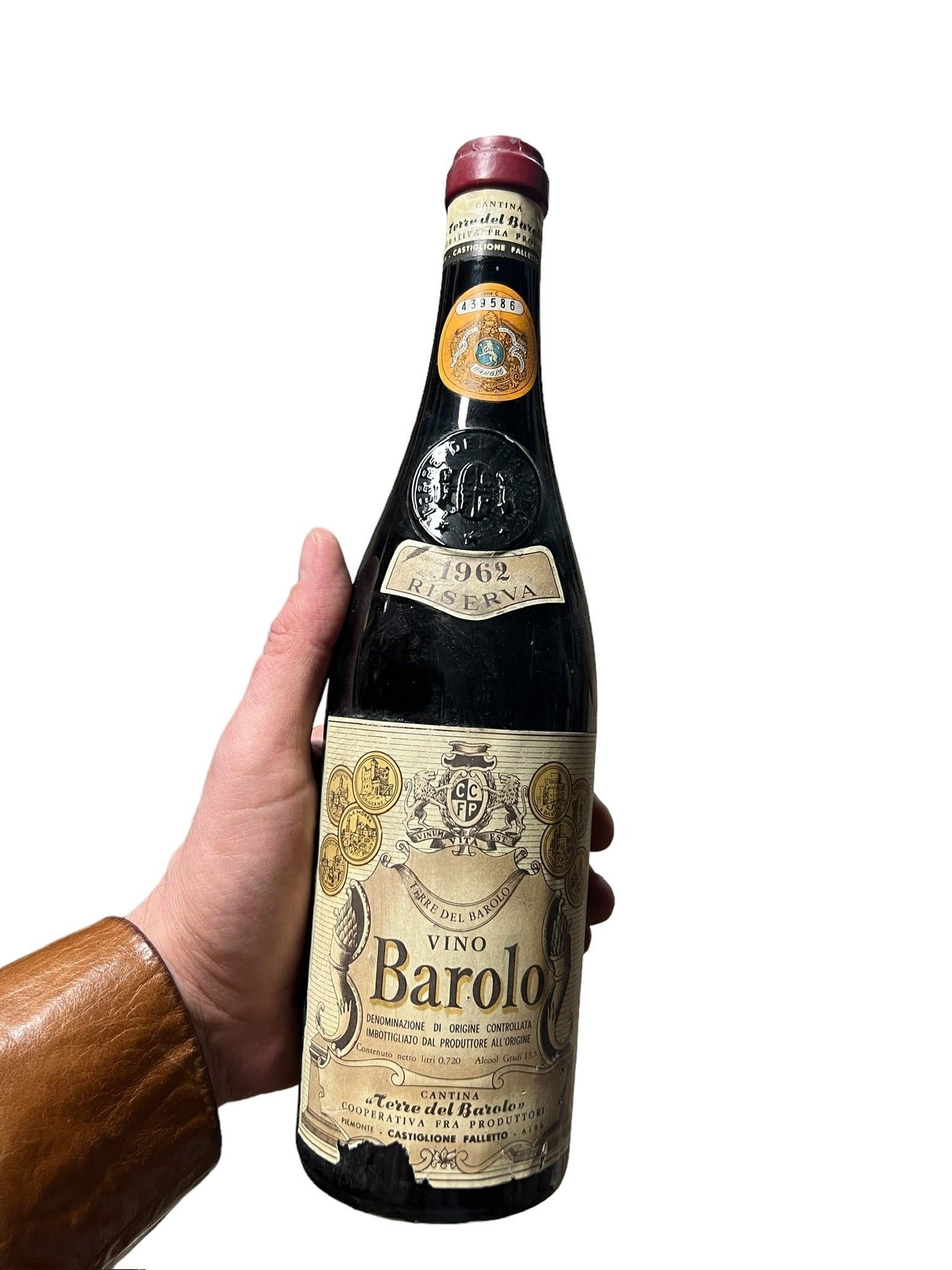 Se Barolo 1962 Riserva Terre del Barolo hos Bottleswithhistory.dk