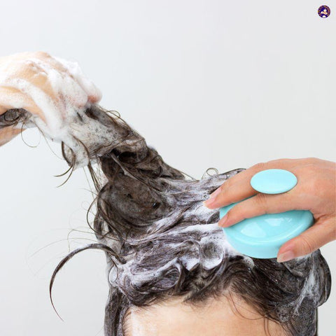 10 raisons d'adopter une brosse massage cuir chevelu