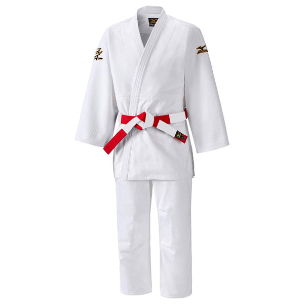 Como diferenciar a la hora de comprar un kimono de BJJ y un kimono de Judo  - Club de la Lucha