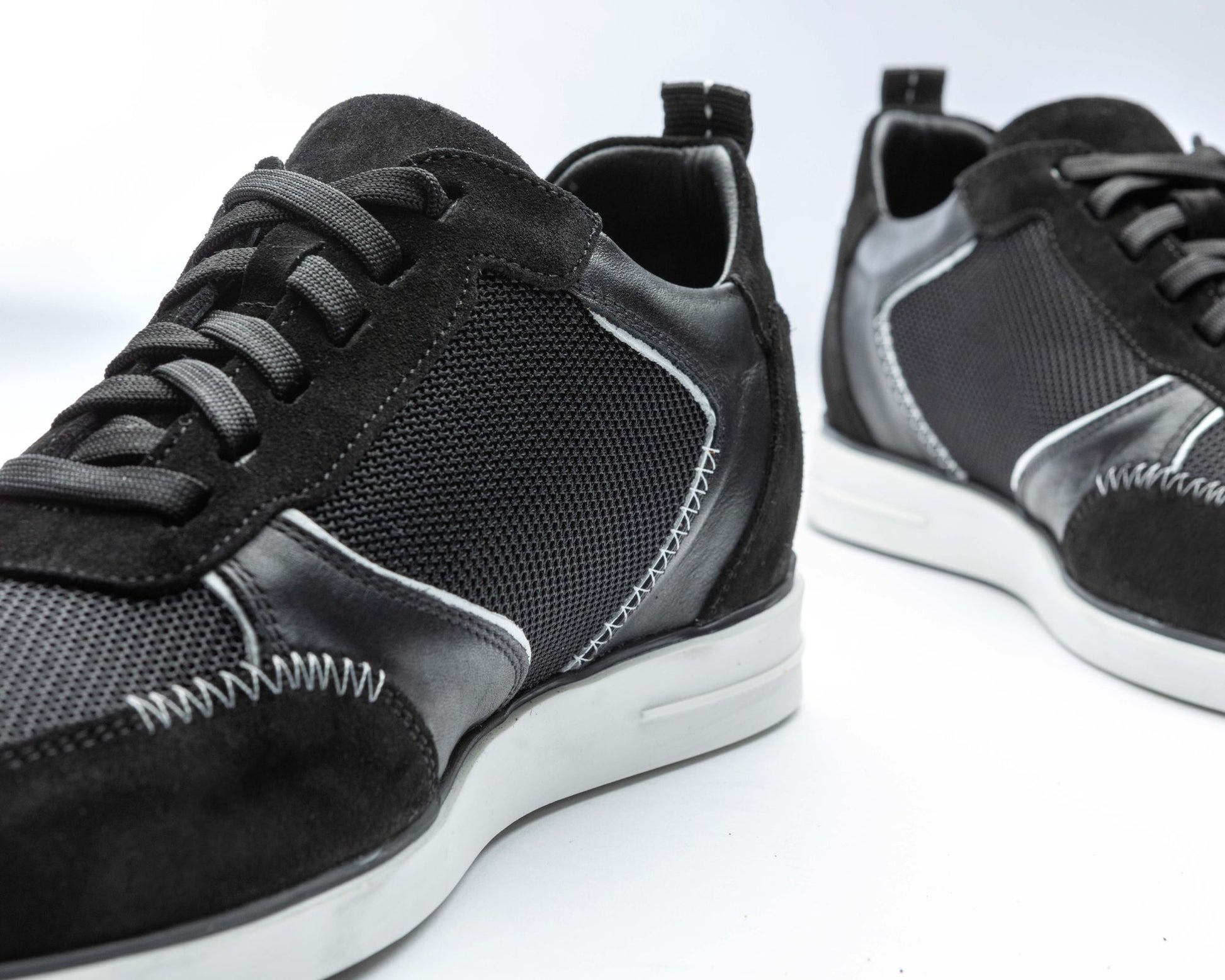 Flipper Ongemak Factureerbaar Darts shoe leather & sporty mesh black/white | triple20® darts shoes –  www.dartsshoes.com