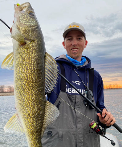 Walleyes in the Weeds