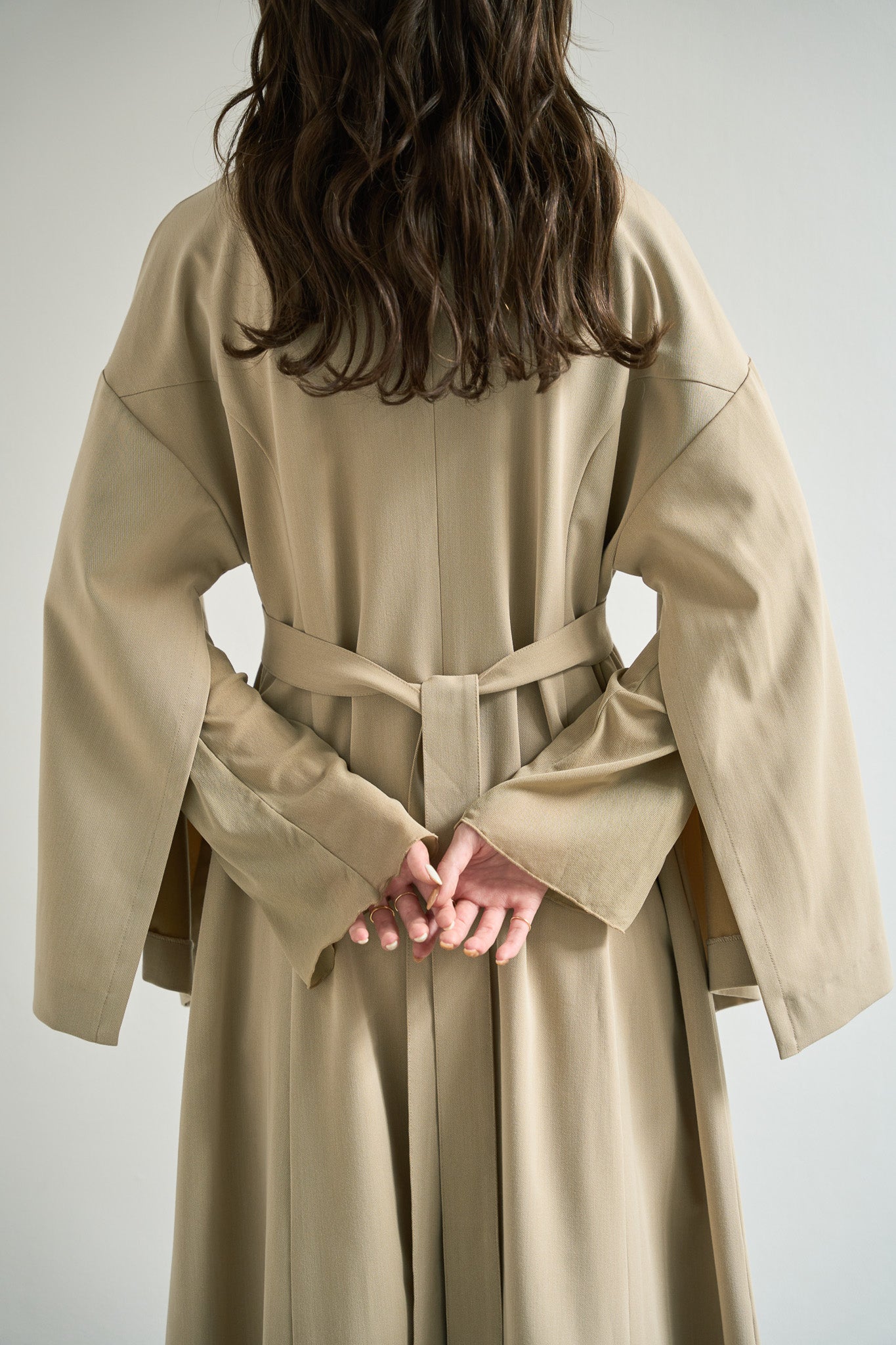 eaphi / slit sleeve coat one-piece ivory - ロングワンピース