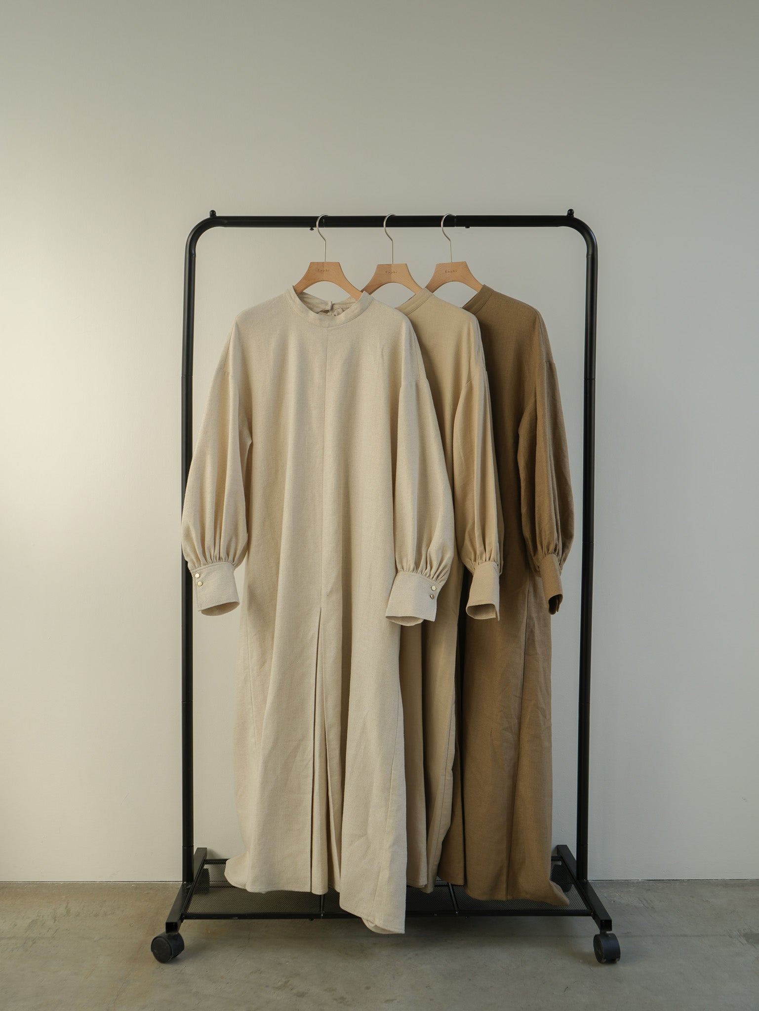 eaphi linen like back gather one-piece - ロングワンピース