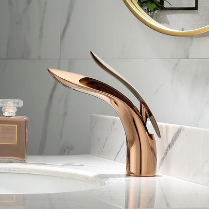 Luxury Curved Bathroom Faucet
