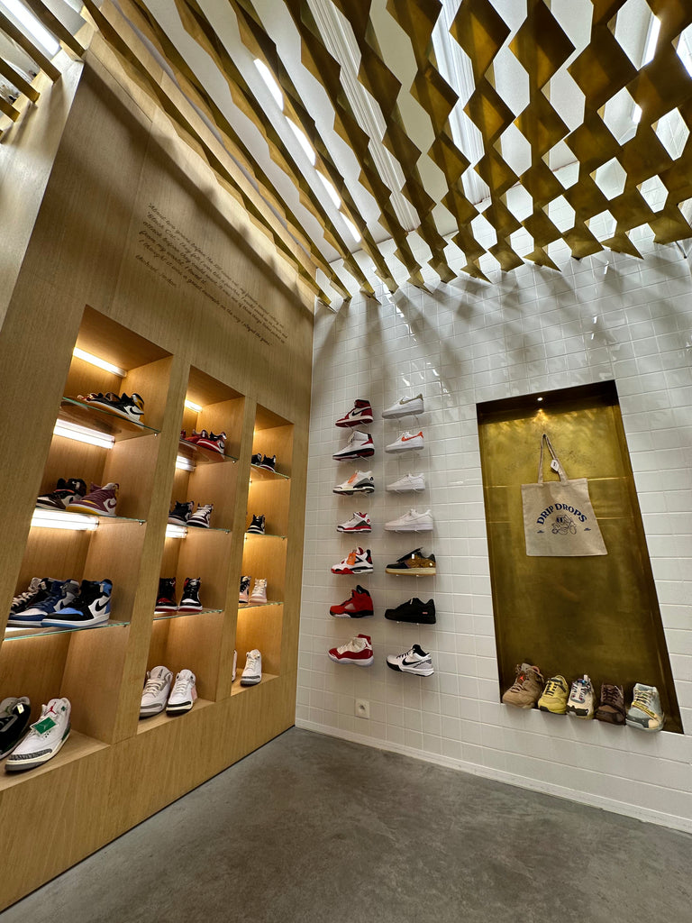 De sneaker wall bij Drip Drops vol met prachtige schoenen