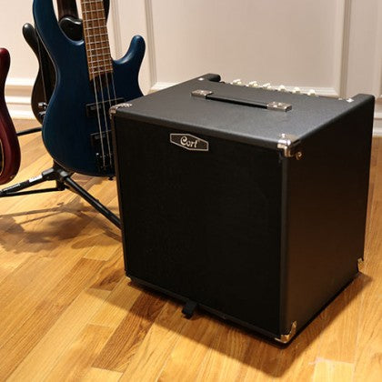 Amplifier Guitar Bass Cort CM150B 150-Watts