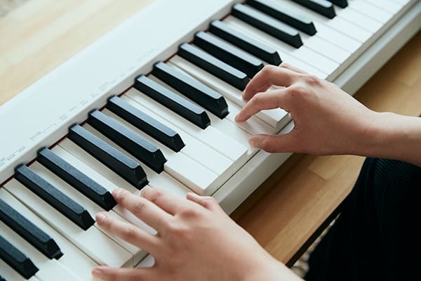 Đàn Piano Điện Casio CDP-S110 màu White