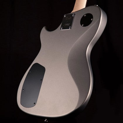 Đàn Guitar Điện Cort MBM-1 có thiết kế thân đàn công thái học