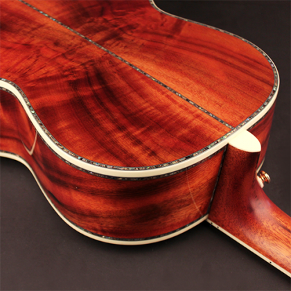 Đàn Guitar Acoustic Limited Edition Cort PR-LE MY có mặt bên và sau bằng gỗ Myrtlewood nguyên khối