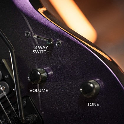 Đàn Guitar Điện Cort X300 bao gồm bộ điều khiểm âm lượng, âm sắc và bộ chọn 3 chiều