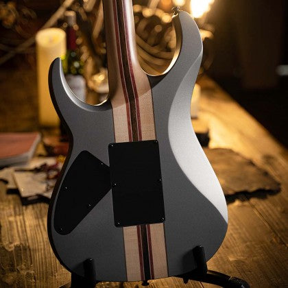 Đàn Guitar Điện Cort X500 Menace có cấu trúc cần đàn nối xuyên thân