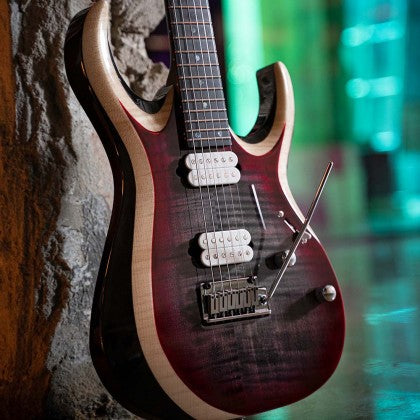 Đàn Guitar Điện Cort X700 Duality II có mặt đàn gỗ flamed maple trên thân đàn gỗ mahogany