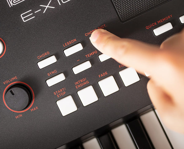 Roland E-X10 được tích hợp nhiều chức năng trên một cây Keyboard di động