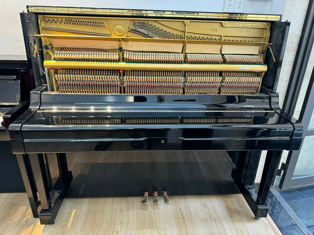 Đàn Piano Upright Yamaha YUX