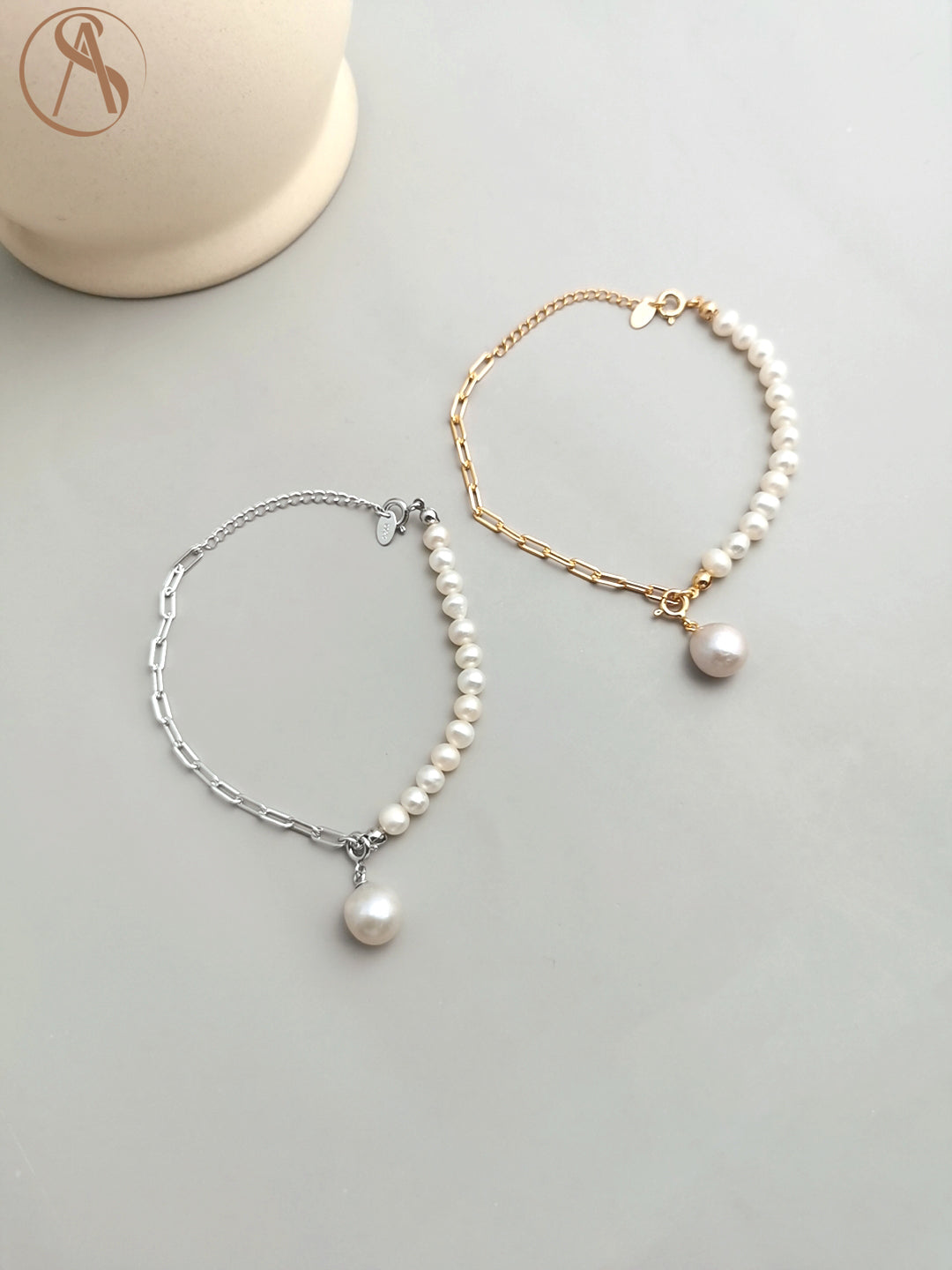 Freshwater Pearl and 18K Gold Metallic Sphere Bracelet