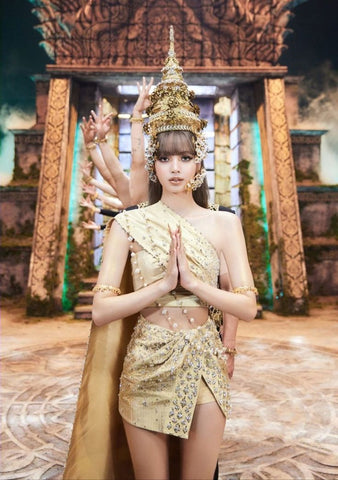 Lisa Manoban wearing her Thai dress in LALISA music video