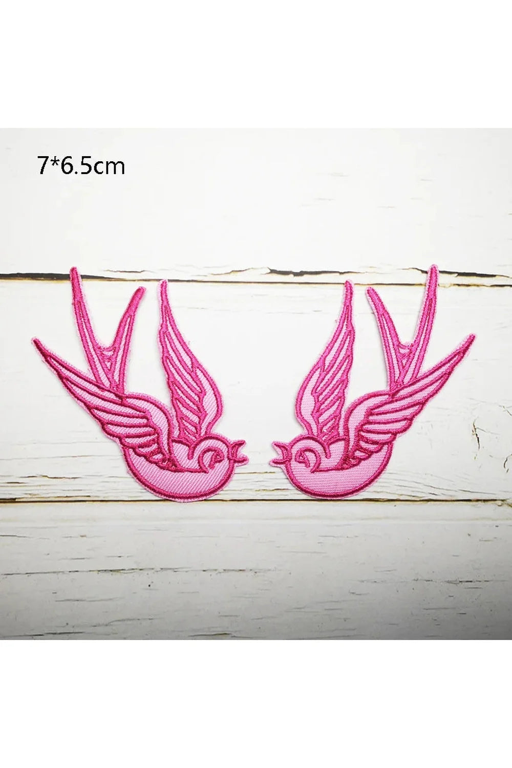 Product Image for Verzauberte Avian Bestickte Patches, Pink Schwalbe