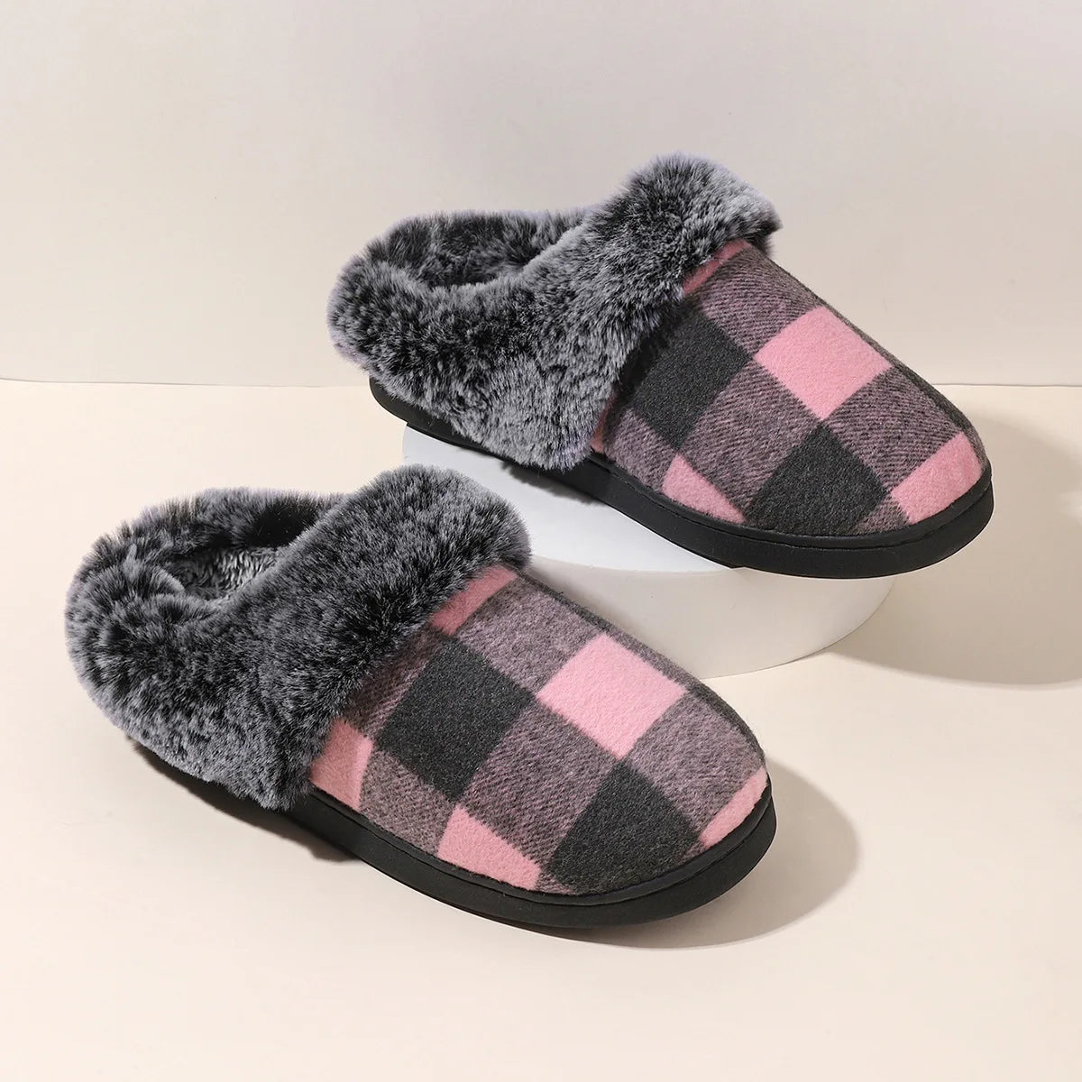 Product Image for Velvet Vibes Slippers - Kinderfreundliche Winterschuhe aus Wolle und Baumwolle mit rutschfester Sohle, Rosa / 42-43
