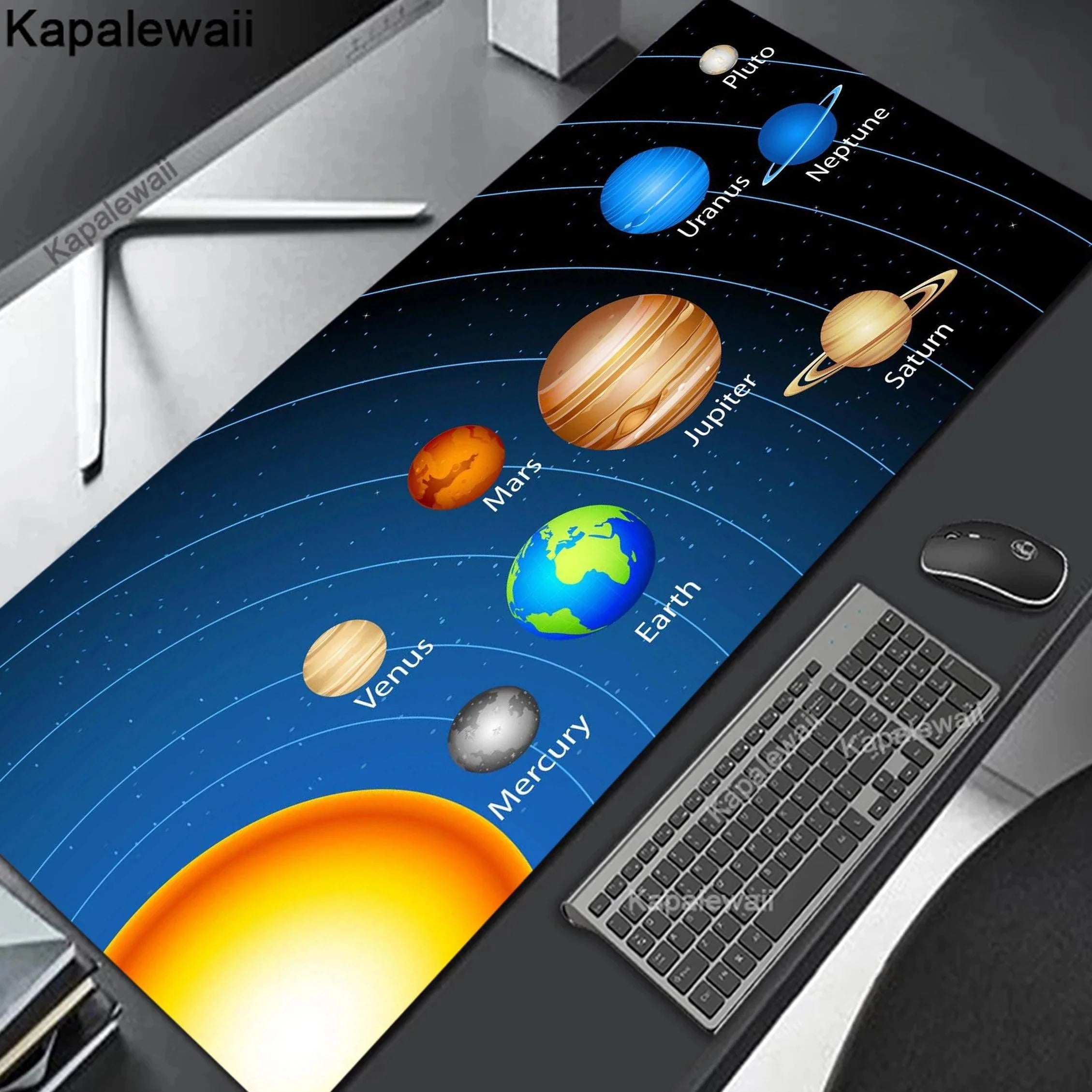 Product Image for Sandsberg | Schattige Kawaii Kat XXL Gaming Muismat - 900x400mm Rubberen Bureau Mat voor Verhoogd Comfort en Prestatie, Zonnestelsel (11) / 