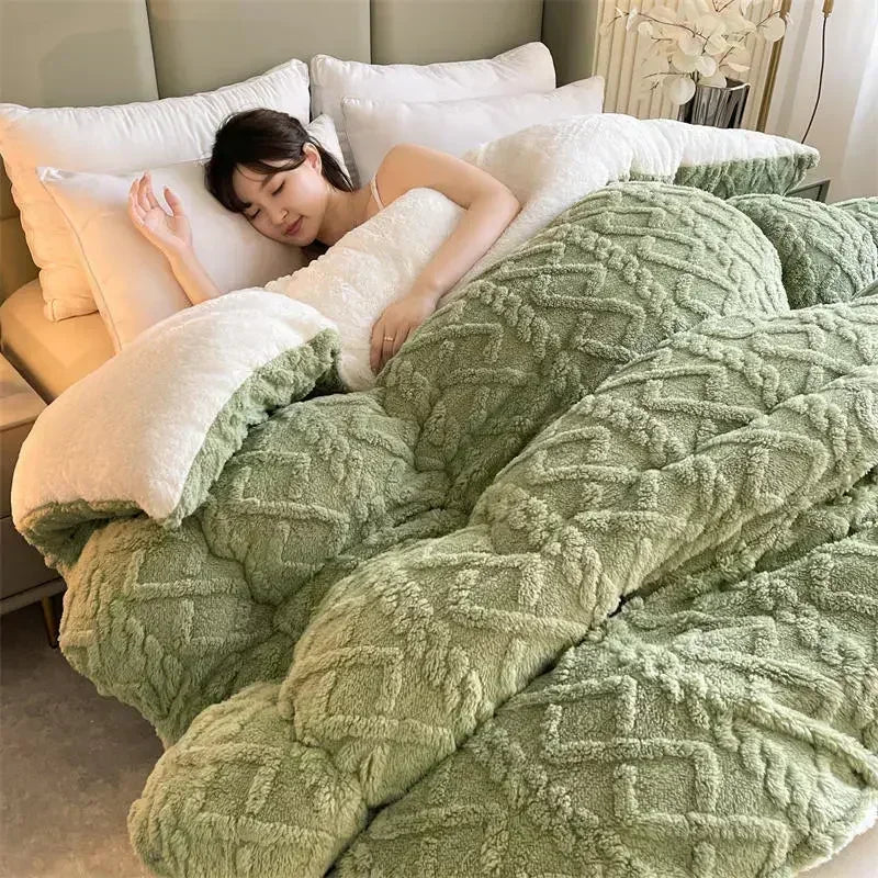 Product Image for Sandsberg Hochwertige Verdickte Winter Warme Bettdecke Künstliches Lamm Cashmere Gewichtsdecken Dickere Wärme Decke Quilt Bettdecke, Grün / 180x220cm 