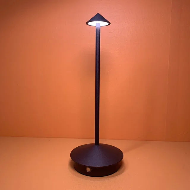 Product Image for Wiederaufladbare Tischlampe Kreative Esszimmer Touch Led Hotel Bar Kaffee Pina Pro Tischlampe Lampada Da Tavolo Dekorative Schreibtischlampe, Braun / 