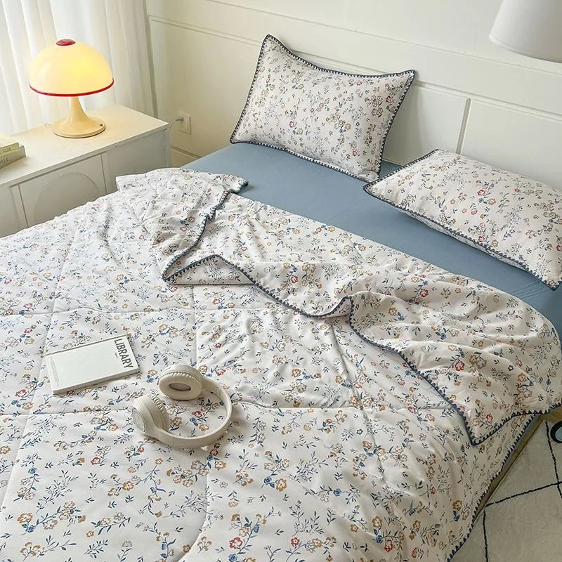 Product Image for Sandsberg | Sommerdecke Französischer Stil Komfortdecke Flora Haushalt Maschinenwaschbar Geeignet Kühl und Erfrischend 이불 Blanket, 1 / 180x200cm
