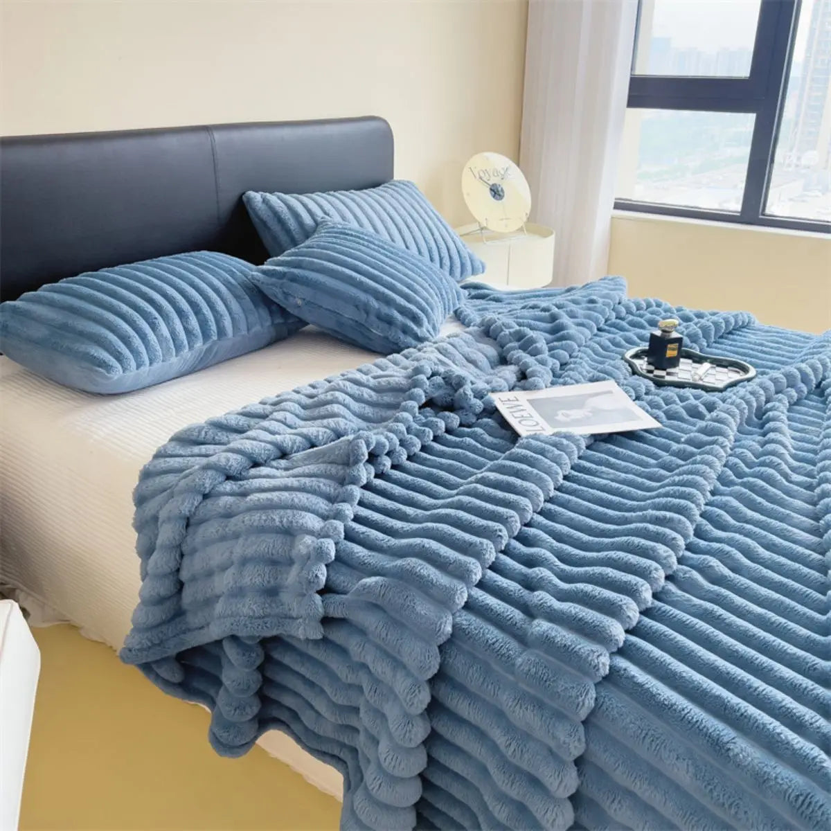 Product Image for Superweiche Luxus-Kuscheldecke, Blue / Extra Large (200x230cm)