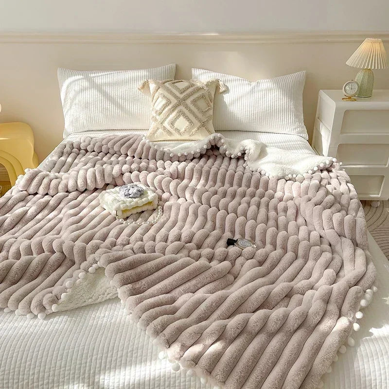 Product Image for Sandsberg Toskana Faux Kaninchenfell Warm Weighted Decken für Bett Luxus Faux Lammwolle Doppel Decke Weich Flauschig Wärme Doppel Decke, 3 / 120x150cm