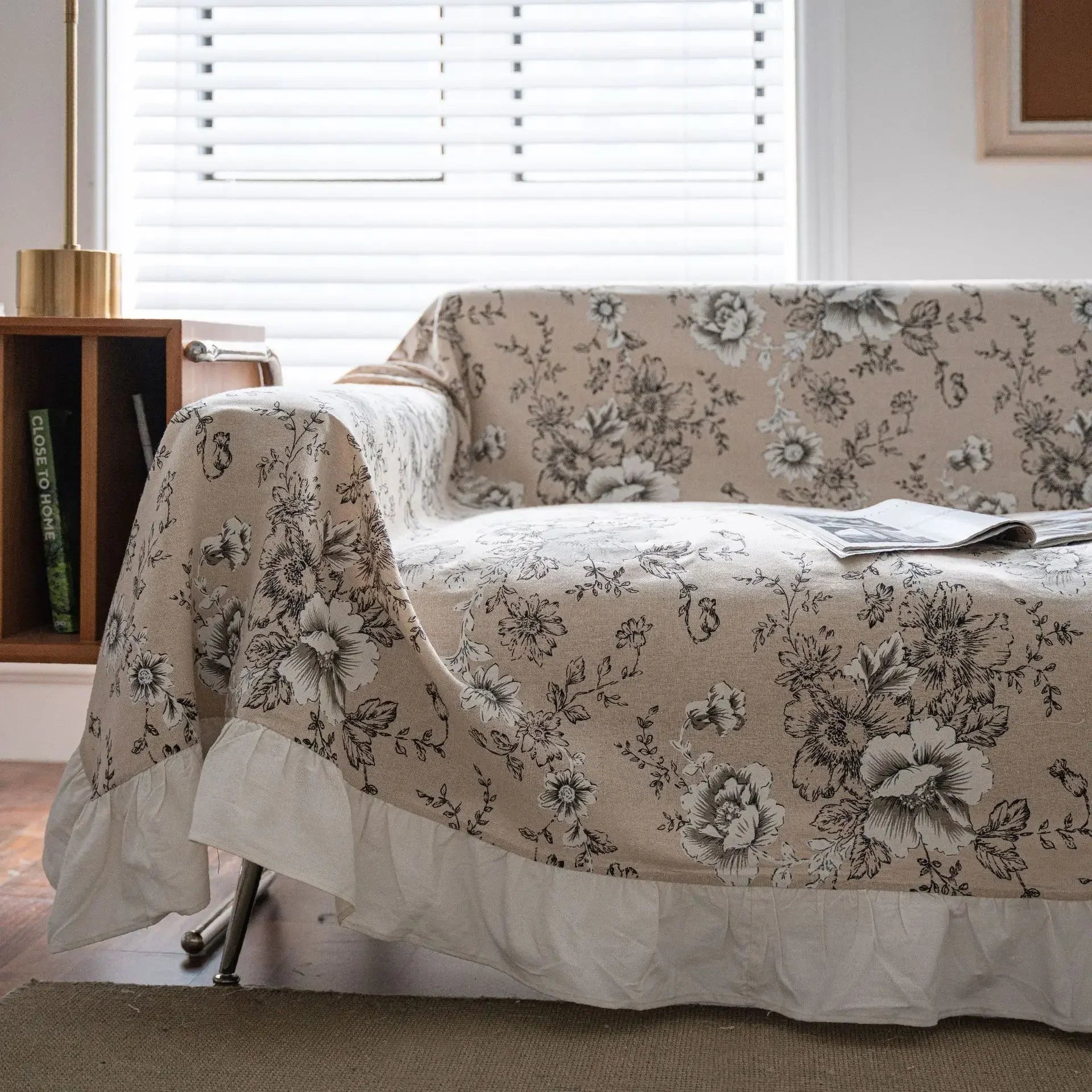 Product Image for Sandsberg Baumwolle Leinen Sofa Bezüge Decke Vintage Blau Blumen Sofa Handtuch für Wohnzimmer Möbel Dekor Wandteppich Couch Bezug, C / 180x230cm