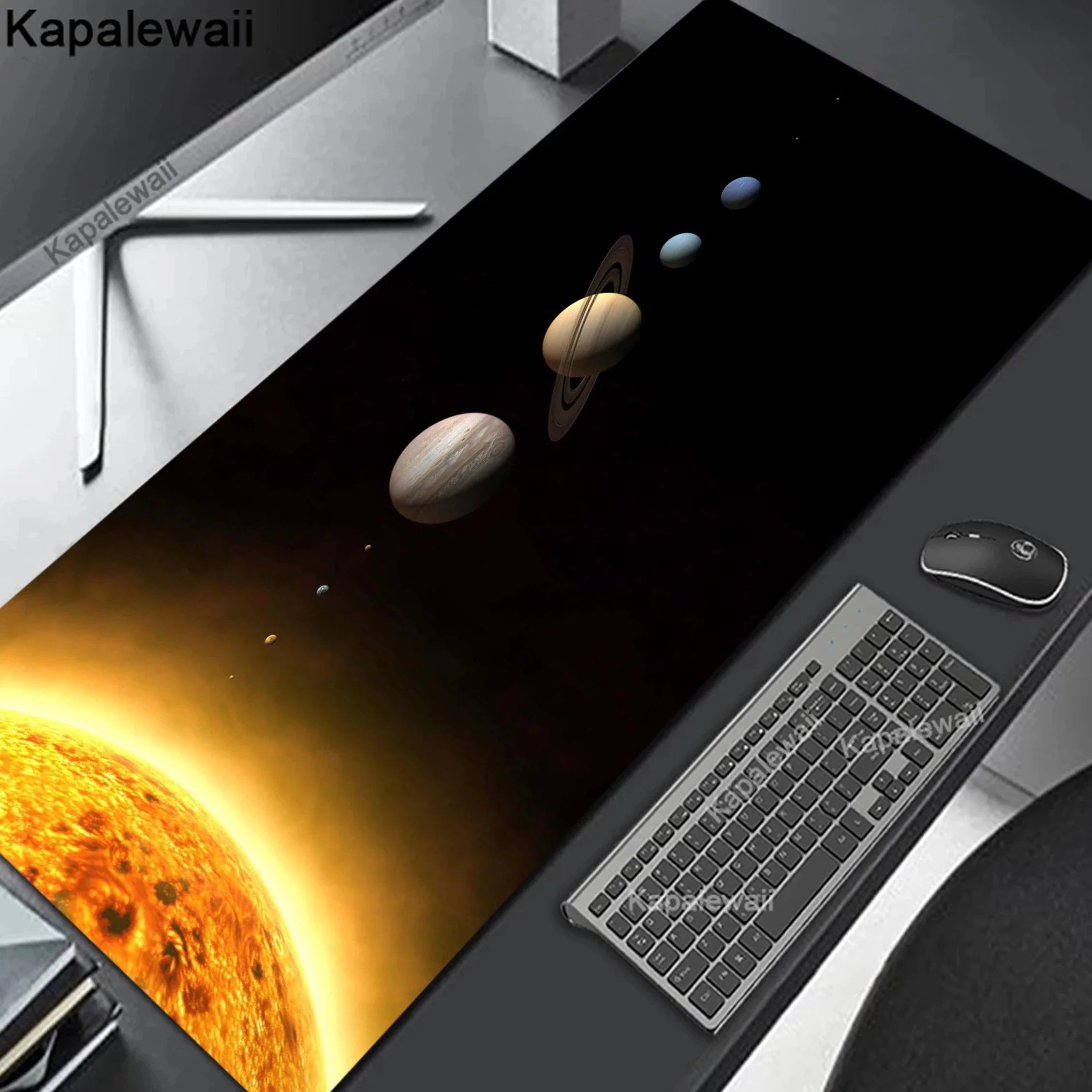 Product Image for Sandsberg | Adorable Kawaii Cat XXL Gaming Mauspad - 900x400mm Gummi Schreibtischunterlage für verbesserten Komfort und Leistung, Sonnensystem (27) / 