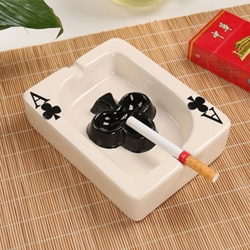 Product Image for Poker Rote Herz Keramik Aschenbecher, Schwarzer Club