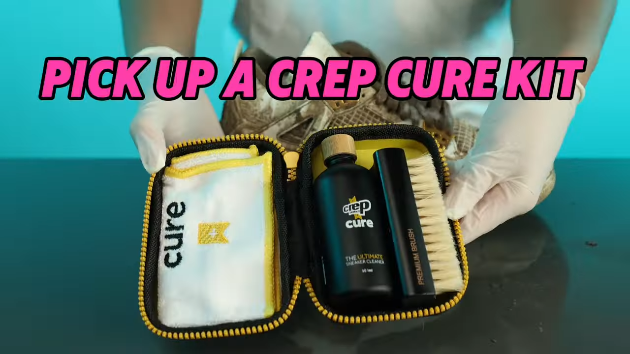 Crep Protect Cure Contents including the 100ml Solution, Premium Cleaning Brush and Microfibre cloth