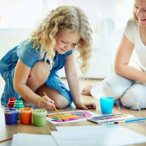 comment apprendre à l'enfant à colorier