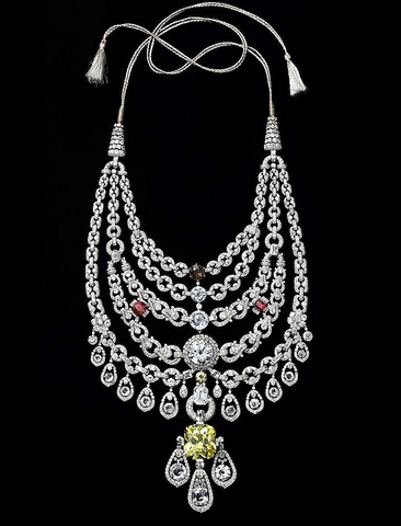 The Maharajahs' Jewels: An Ancestral Wonder – Les Pierres de Julie