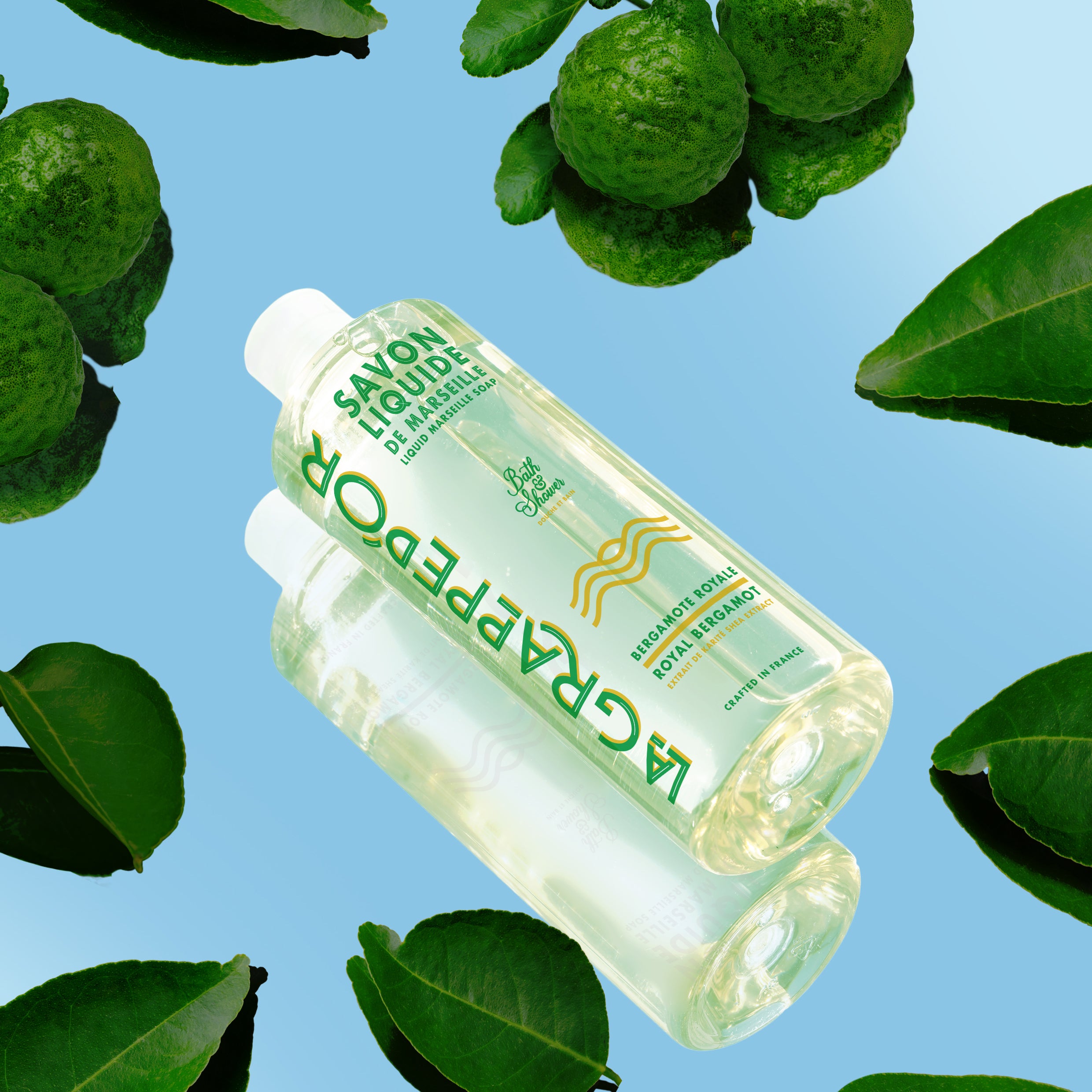 This rich liquid body soap gently cleanses and refreshes the skin.
