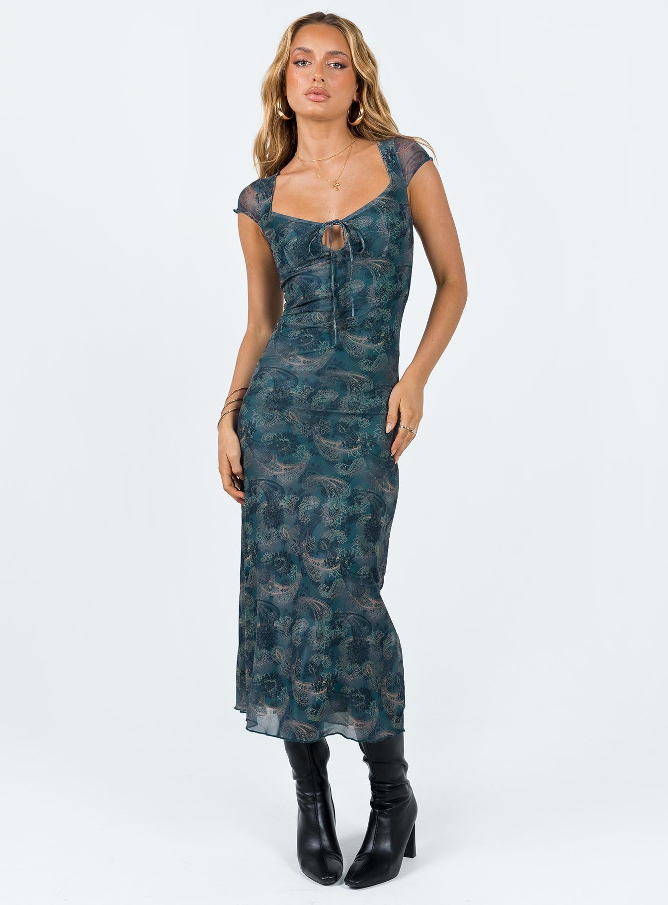 Motel Lunama Dress Tonal Blue Paisley