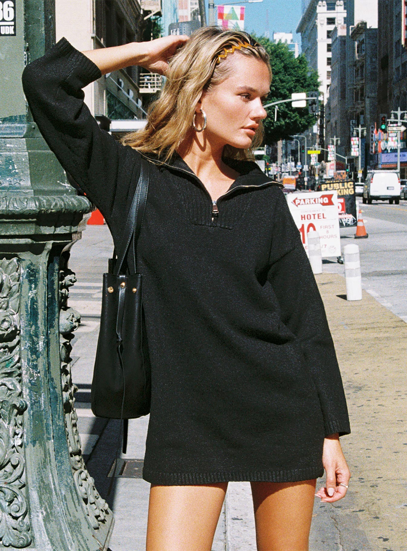 Darmi Mini Sweater Dress Black