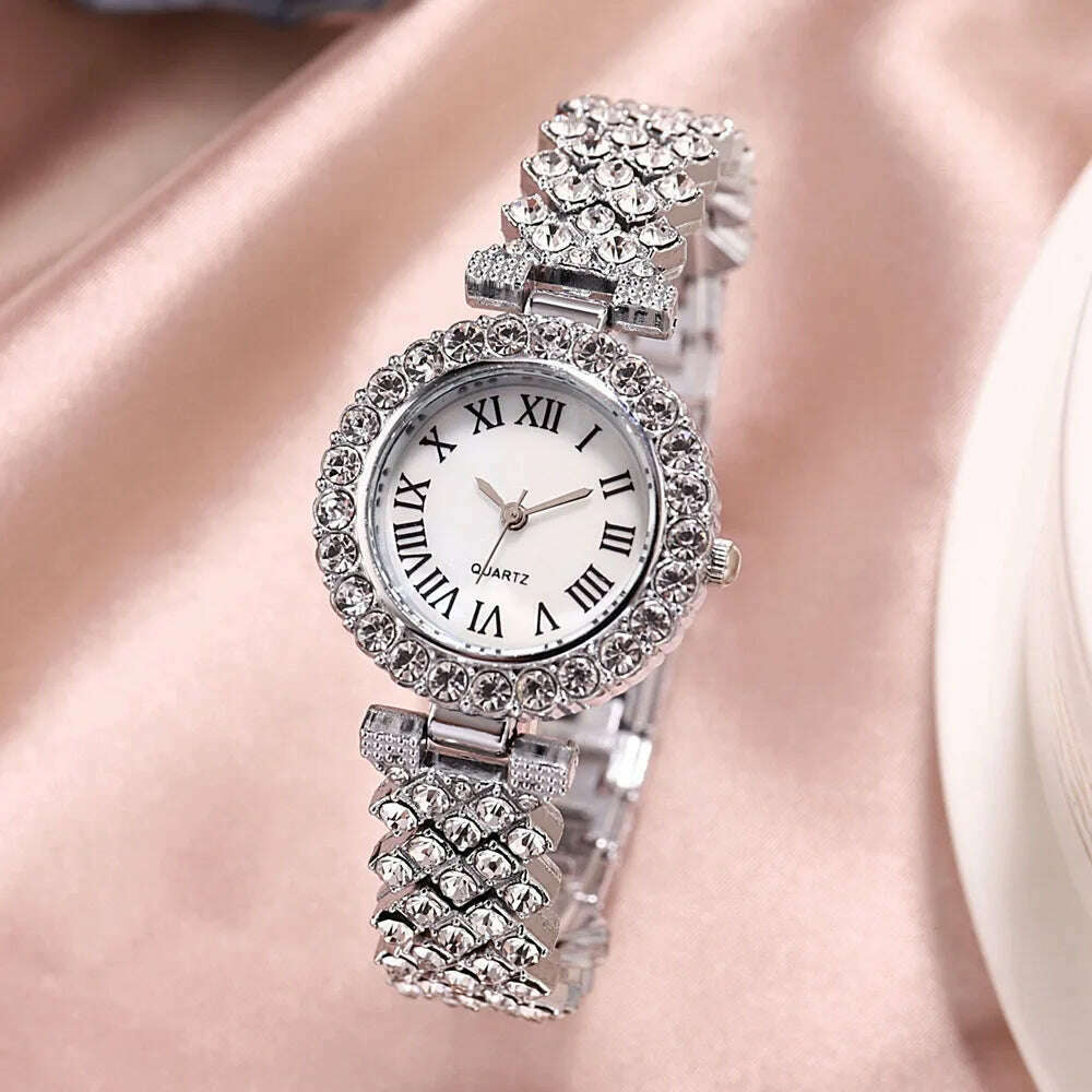 New stock! ! Women Bracelet Watches Steel belt Love Steel belt Rhinestone Quartz Wrist Watch Luxury Fashion Watch for women