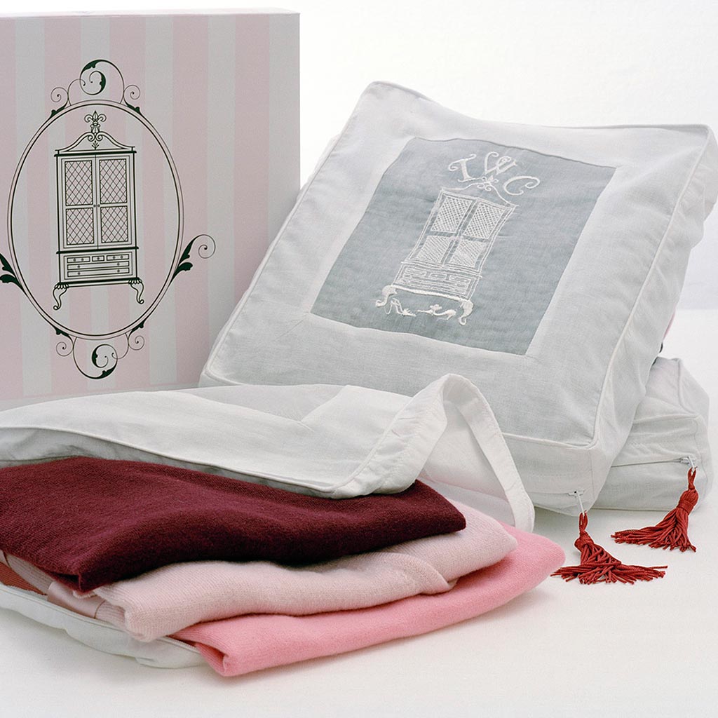Cashmere storage bag | Total Wardrobe Care