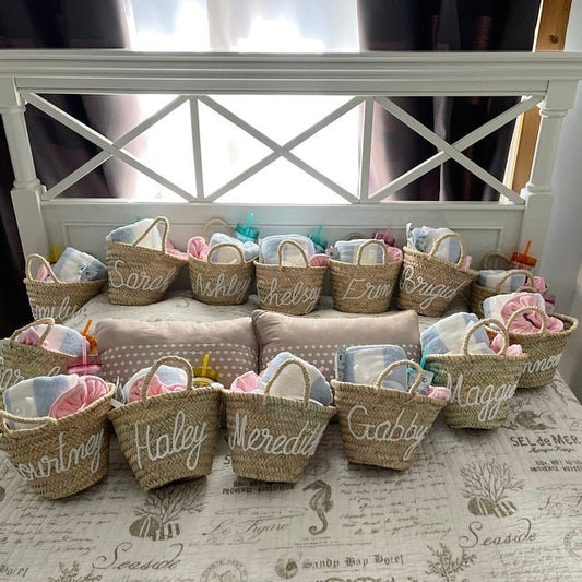 Customized straw bags,Mrs Custom Beach Bag, Personalized straw basket,  bridal shower bag, Custom beach bag,straw tote, Custom bags - st2