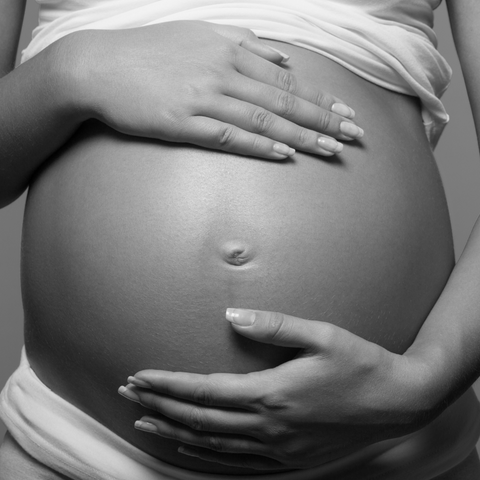 Pregnancy. Pregnant. Early labour signs. What do I do when I go into labour? Maternity.