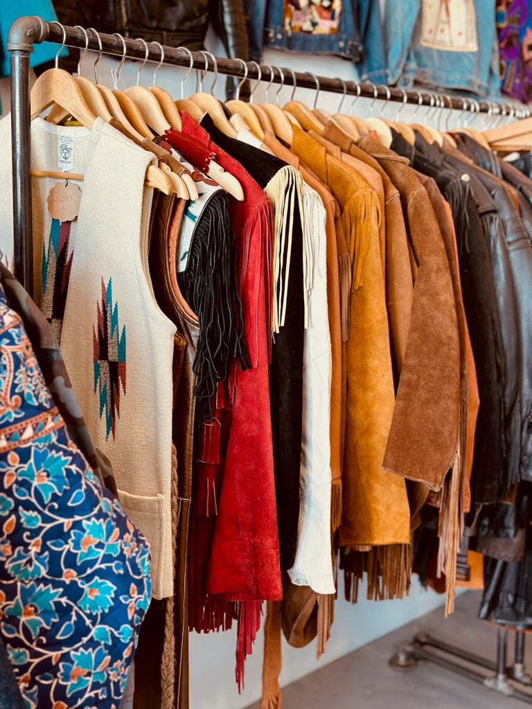 Amber-Venz-Box-Esperanza-Fringed-Jackets-Marfa-Texas-Officina-del-Poggio