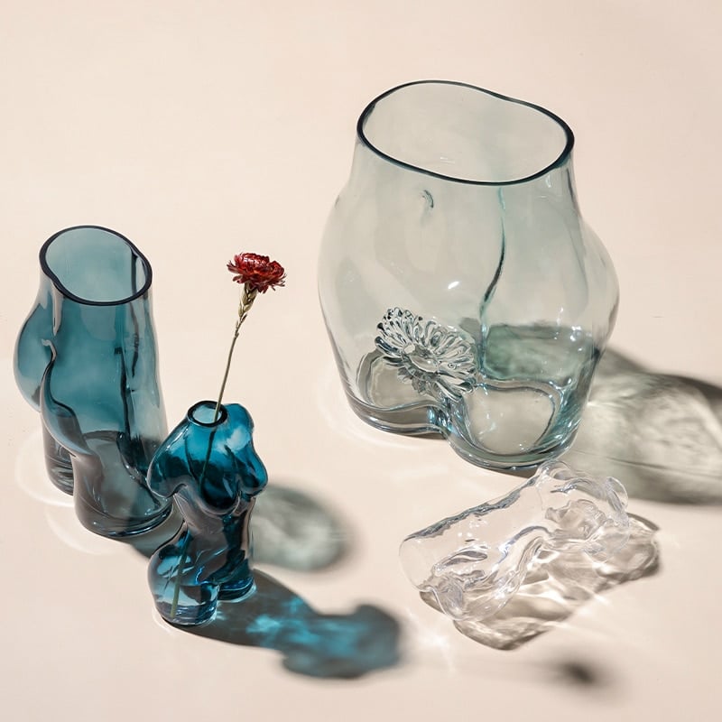 Female buttock vase in transparent glass