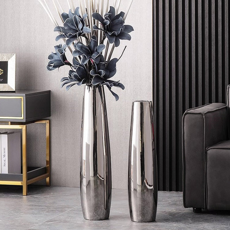 Large silver vase to place on the floor